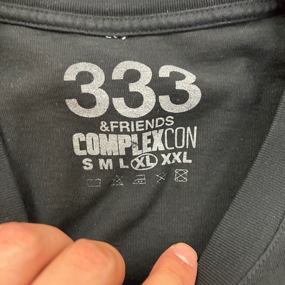 SUKAMII "FRIENDS & FAMILY" Swavorski Complexcon Exclusive T Shirt - Picture 7 of 7